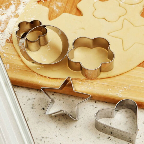 12Pcs Cookie Cutters Shapes Baking Set, Flower Round Heart Star Shape Biscuit Stainless Steel Metal Molds Cutters for Kitchen Baking Halloween Christmas Small Cookie Cutters - Image 2