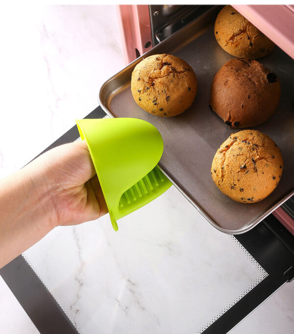 2PC Grip Oven Pot Holder Baking BBQ Cook Tools Mini Kitchen Non-slip Heat Resistant Oven Mitts Silicone Glove - Image 3